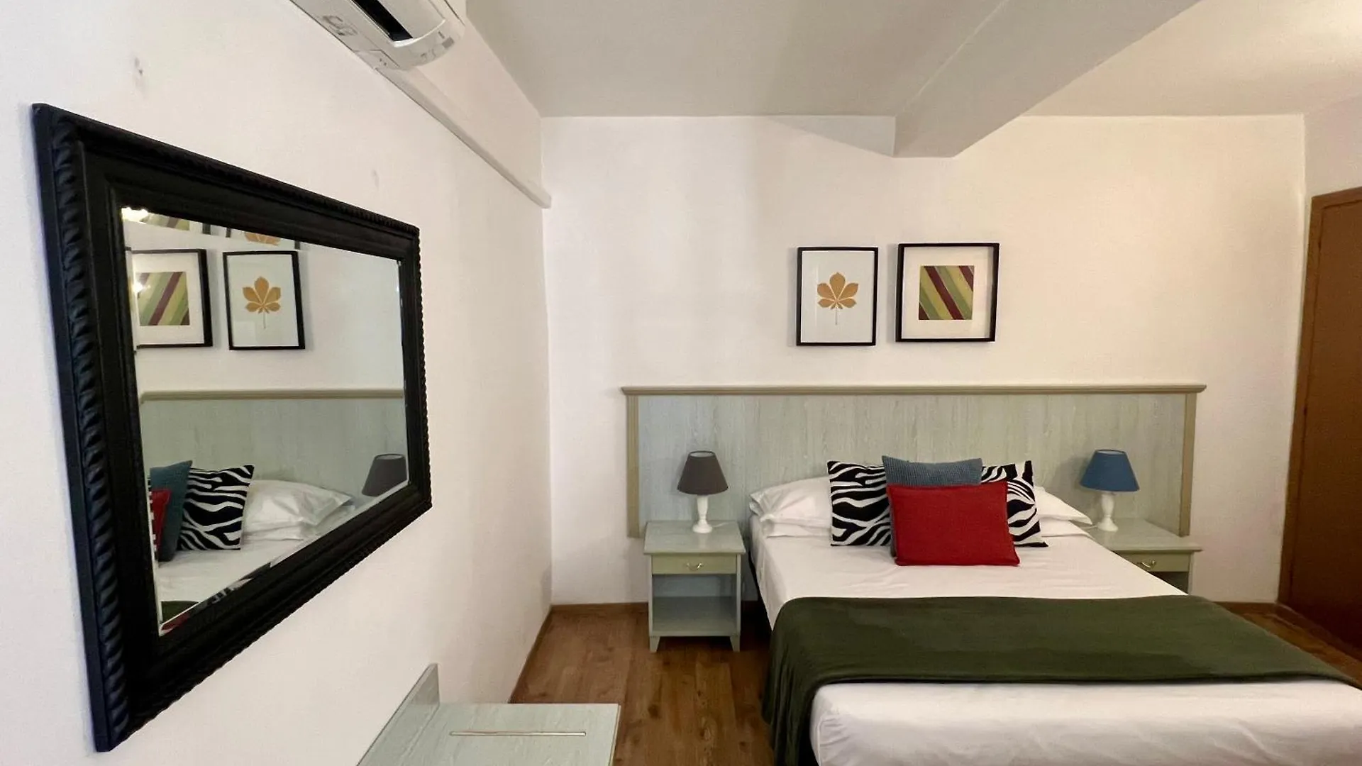 Charming Navona Hotel Rome 0*,